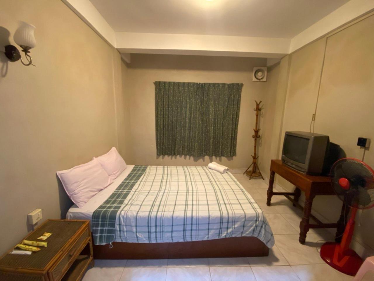 The Grey Guesthouse Phnom-Penh Buitenkant foto