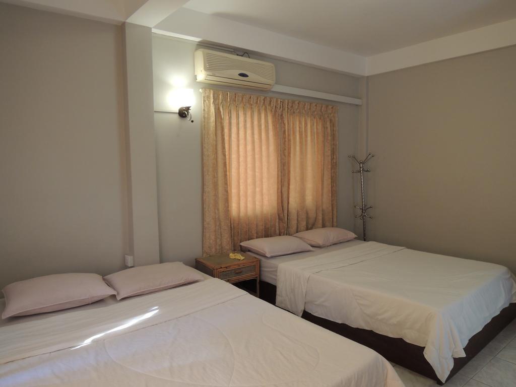 The Grey Guesthouse Phnom-Penh Buitenkant foto